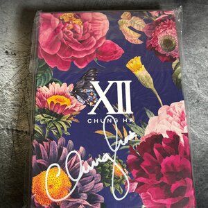 Signed Chungha "XII" Gotta Go Single Album